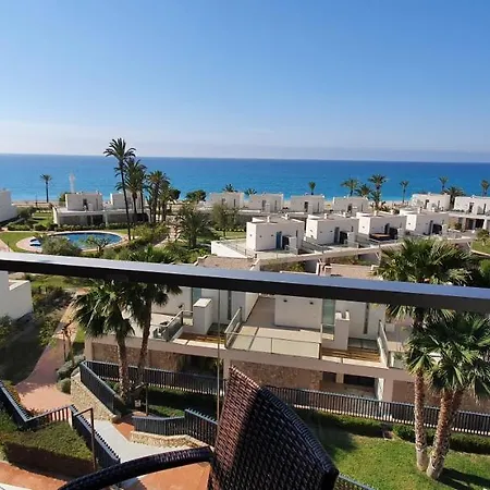 Paraiso Apartment *